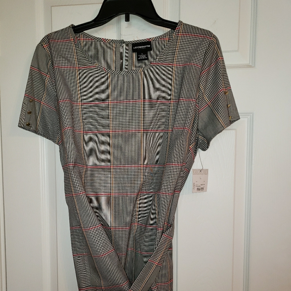 Black multi plaid Liz Claiborne Top with tie belt.